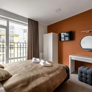 Aparts Kulisha Str Апартаменты