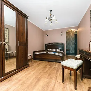 apartment-on-cheliabinska-19.hotels-of-kiev.com/